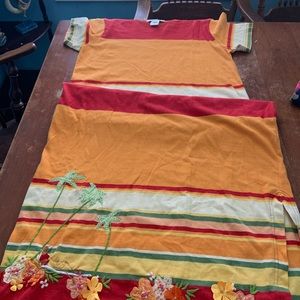 Susan Bristol short sleeve dress flowers on bottom